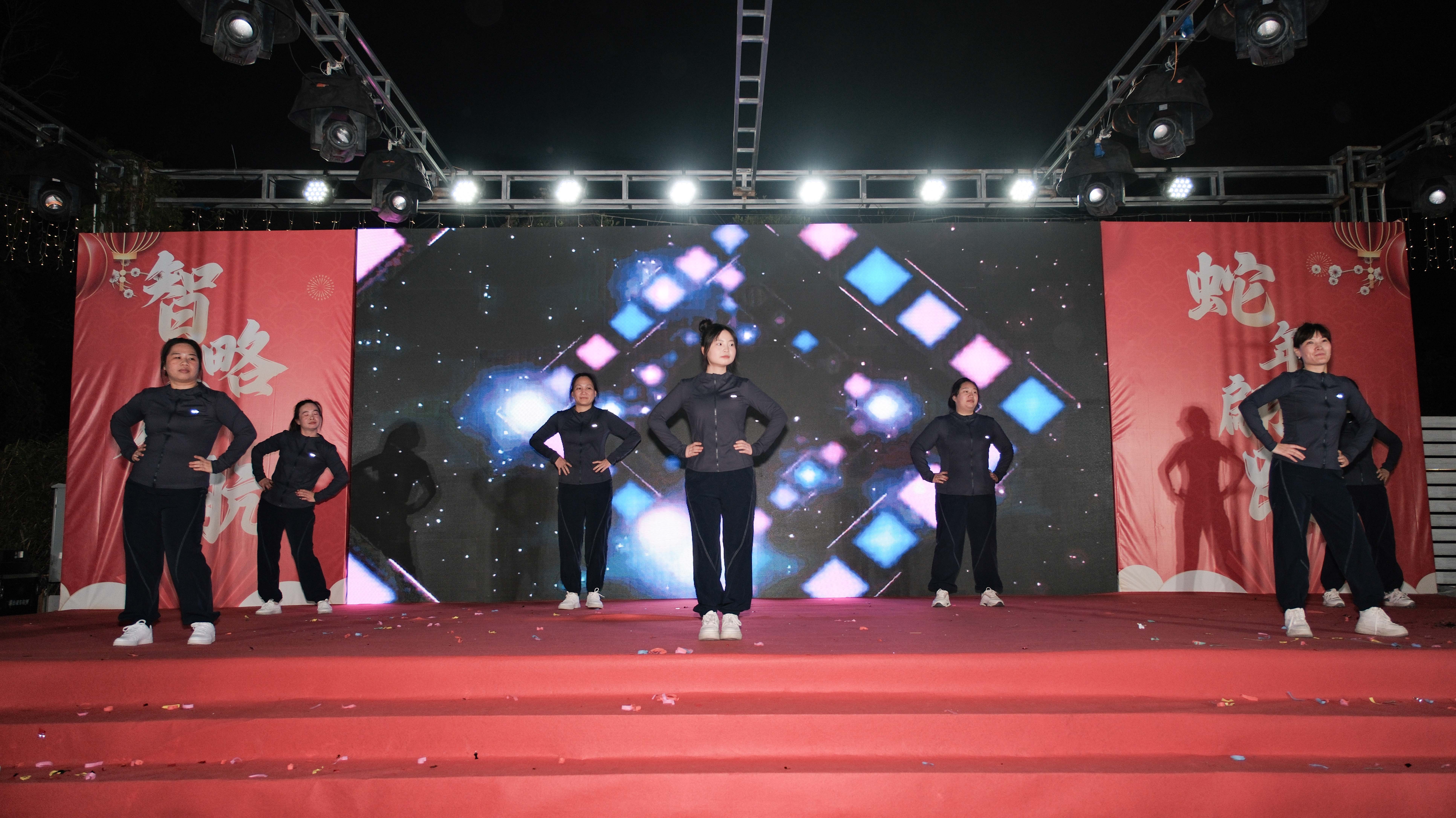 久信達(dá)科技2024年年會圓滿落幕：感恩同行，共創(chuàng)環(huán)保新未來，乘風(fēng)破浪，夢想起航(圖10)