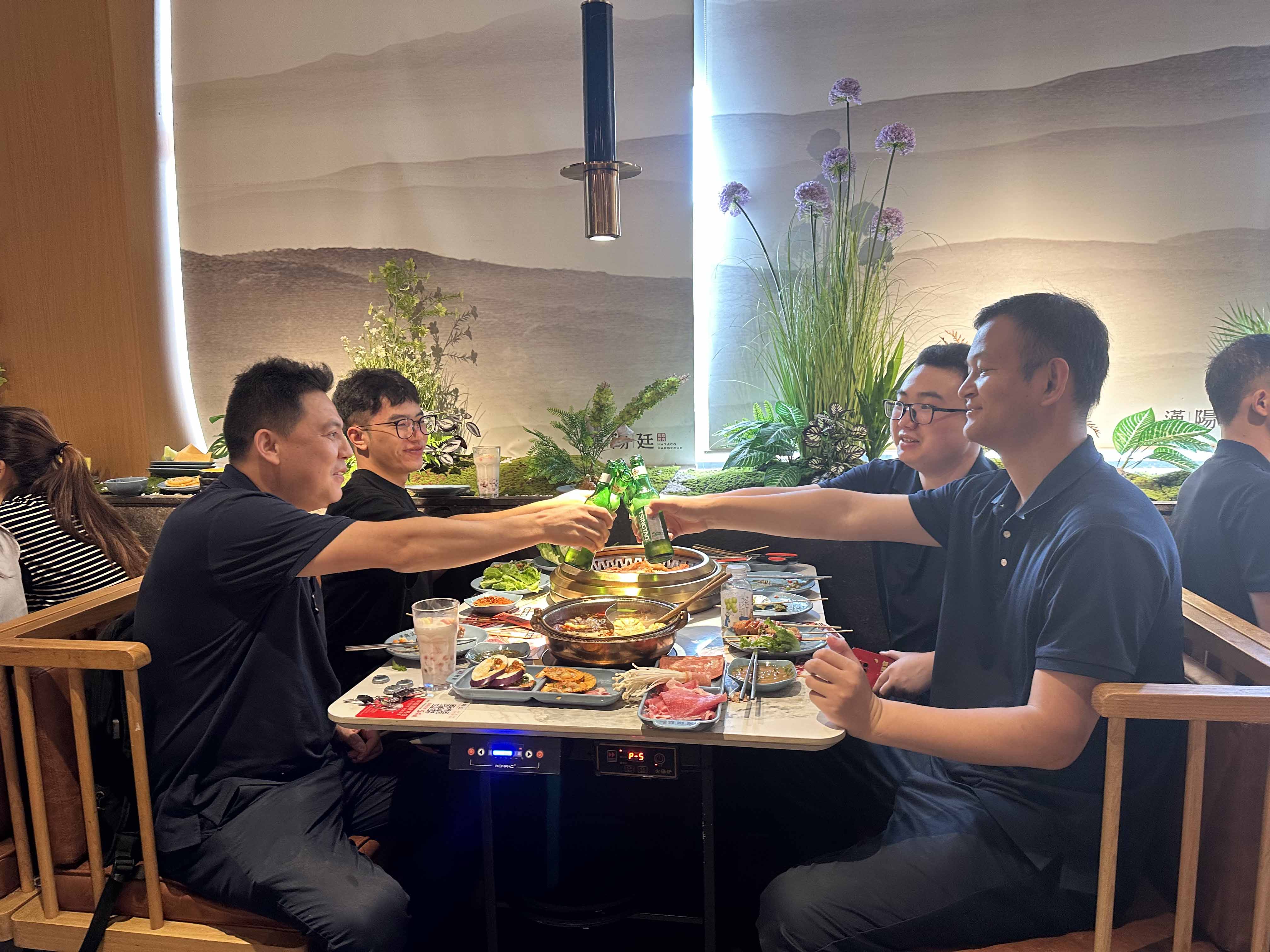 久信達(dá)科技公司員工齊聚光明區(qū)蠄蜍石，開啟活力爬山之旅暨團(tuán)建活動(dòng)(圖5)